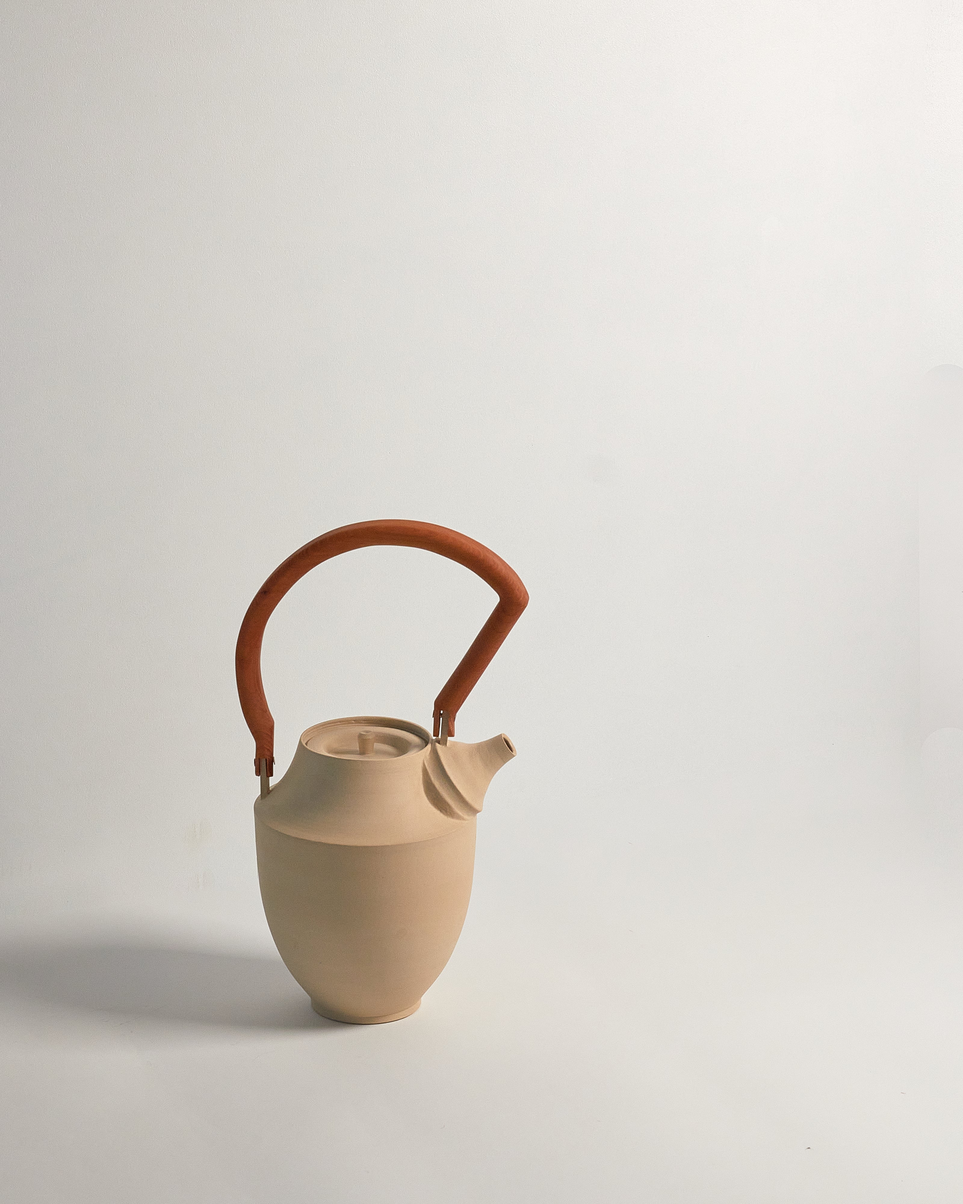 Ceramic Kettle Air – Moritz Frohnhöfer