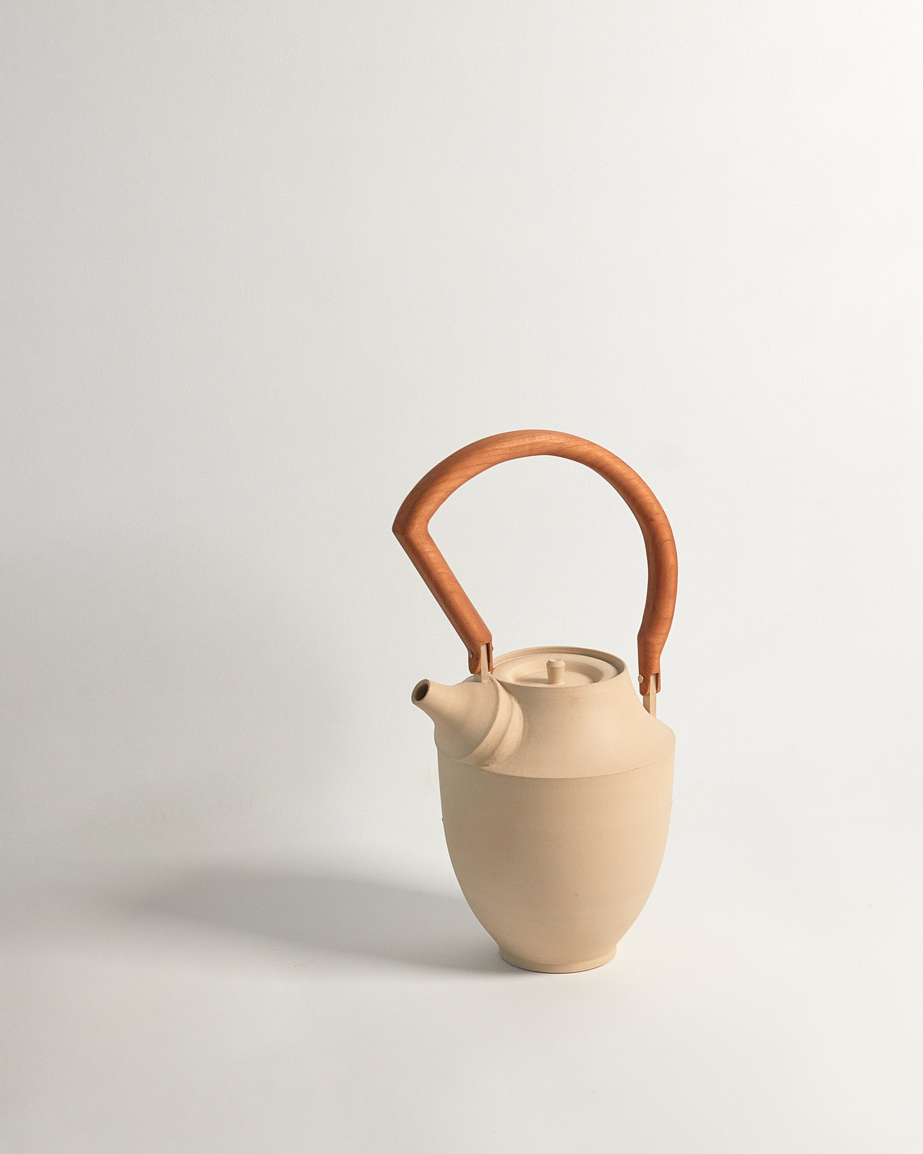 Ceramic Kettle Air – Moritz Frohnhöfer